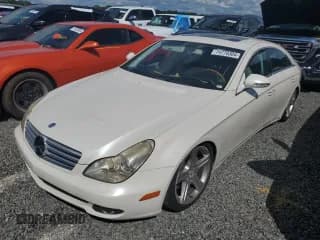 ✅ 2006 Mercedes-Benz CLS 500 • VIN: WDDDJ75X86A077348 • Лот: 74770304. Опубликован ранее на Copart с пробегом Не указан. Бесплатный доступ к архиву аукционных продаж из США и подробный отчёт об истории автомобиля на DreamBid. Изображение 1.