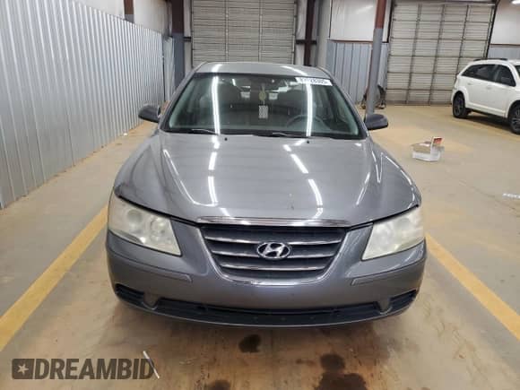 2010 Hyundai Sonata GLS with VIN 5NPET4AC0AH584661, listed as a Copart auction lot 82528305 with 186,922 mi miles and Salvage title. Bid and sale history available at DreamBid. Image 5.