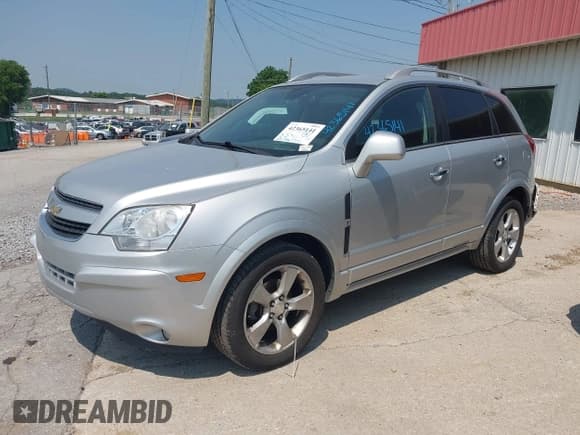 ✅ 2014 Chevrolet Captiva Sport LT • VIN: 3GNAL3EKXES643017 • Lot: 42365141. Wystawiony na IAAI z przebiegiem 102 756 mil. Bezpłatny archiwum sprzedaży aukcyjnych z USA i szczegółowy raport historii pojazdu na DreamBid. Zdjęcie 17.