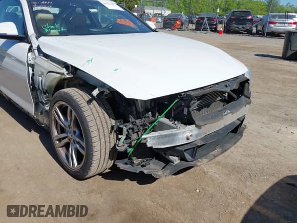 ✅ 2014 BMW 4 Series 435i • VIN: WBA3R1C51EK192103 • Lot: 42127351. Wystawiony na IAAI z przebiegiem 99 023 mil. Bezpłatny archiwum sprzedaży aukcyjnych z USA i szczegółowy raport historii pojazdu na DreamBid. Zdjęcie 6.