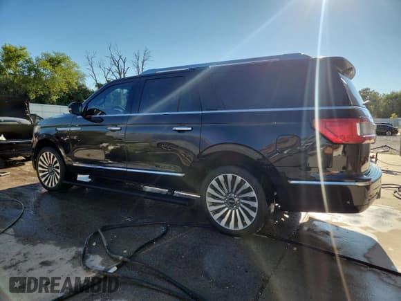 ✅ 2019 Lincoln Navigator Reserve • VIN: 5LMJJ3LT2KEL20606 • Lot: 69802225. Listed on Copart with 129,473 mi. Free auction sales archive from the USA and detailed vehicle history report at DreamBid. Image 2.