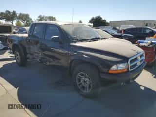 2002 Dodge Dakota Sport z VIN 1B7HL38X32S681498, wystawiony jako Copart lot #74320284 z przebiegiem 223 086 mil mil oraz Szkoda całkowita • Salvage title. Historia ofert i sprzedaży dostępna na DreamBid. Obrazek 4.