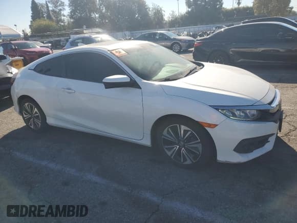 ✅ 2018 Honda Civic EX-T • VIN: 2HGFC3B35JH354086 • Lot: 92275345. Wystawiony na Copart z przebiegiem 103 252 mil. Bezpłatny archiwum sprzedaży aukcyjnych z USA i szczegółowy raport historii pojazdu na DreamBid. Zdjęcie 4.