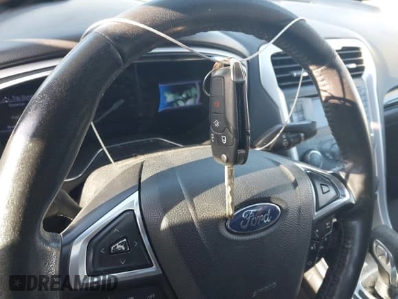 ✅ 2013 Ford Fusion SE Hybrid • VIN: 3FA6P0LU1DR200384 • Lot: 43551120. Wystawiony na IAAI z przebiegiem 196 618 mil. Bezpłatny archiwum sprzedaży aukcyjnych z USA i szczegółowy raport historii pojazdu na DreamBid. Zdjęcie 11.