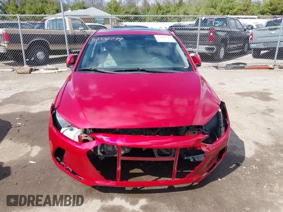 ✅ 2017 Hyundai Elantra SE • VIN: 5NPD84LF0HH071327 • Lot: 42006739. Listed on IAAI with 110,836 mi. Free auction sales archive from the USA and detailed vehicle history report at DreamBid. Image 13.