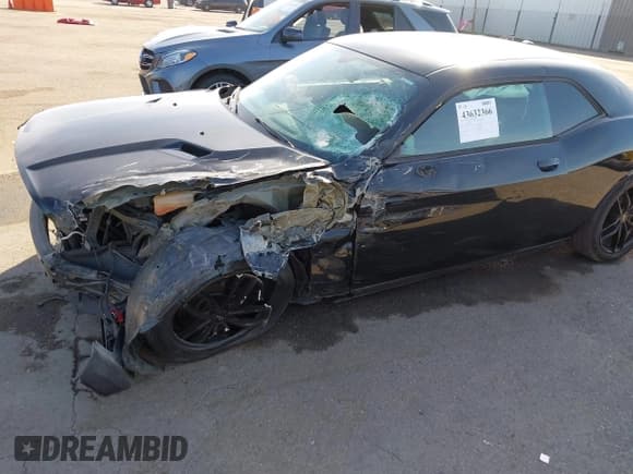 ✅ 2013 Dodge Challenger SXT • VIN: 2C3CDYAG8DH524563 • Lot: 43632366. Listed on IAAI with Not provided. Free auction sales archive from the USA and detailed vehicle history report at DreamBid. Image 6.