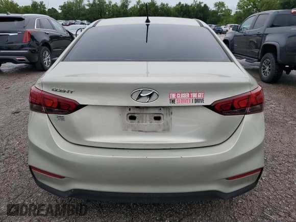 ✅ 2019 Hyundai Accent SE • VIN: 3KPC24A31KE077445 • Лот: 72719034. Опубликован ранее на Copart с пробегом 156 709 миль. Бесплатный доступ к архиву аукционных продаж из США и подробный отчёт об истории автомобиля на DreamBid. Изображение 6.