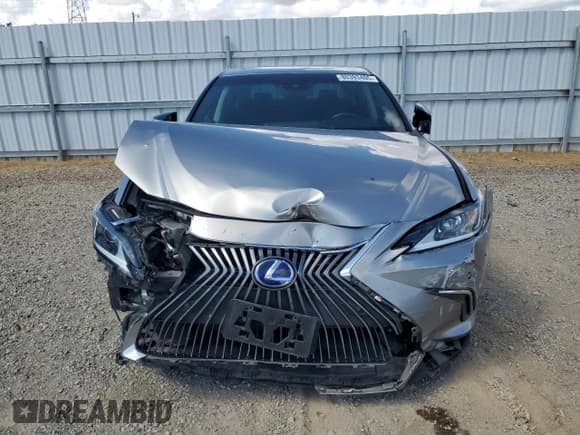 ✅ 2020 Lexus ES 300h • VIN: 58AD21B13LU008960 • Лот: 80393405. Опубликован ранее на Copart с пробегом 72 630 миль. Бесплатный доступ к архиву аукционных продаж из США и подробный отчёт об истории автомобиля на DreamBid. Изображение 5.