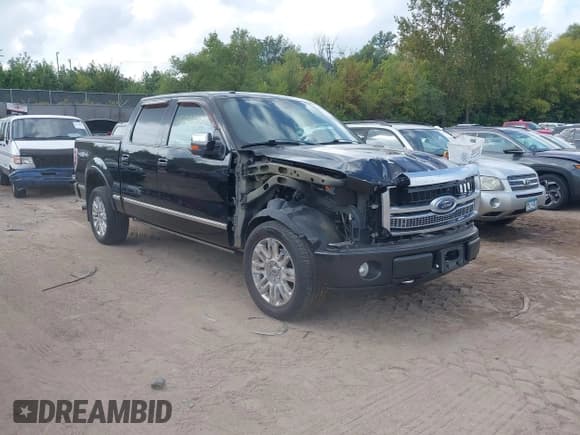 ✅ 2010 Ford F-150 XL • VIN: 1FTFW1EV5AFC97753 • Lot: 43242522. Wystawiony na IAAI z przebiegiem 172 183 mil. Bezpłatny archiwum sprzedaży aukcyjnych z USA i szczegółowy raport historii pojazdu na DreamBid. Zdjęcie 1.