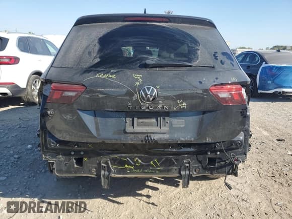 ✅ 2022 Volkswagen Tiguan SE R-Line Black • VIN: 3VVCB7AX0NM159229 • Lot: 72049275. Wystawiony na Copart z przebiegiem 35 470 mil. Bezpłatny archiwum sprzedaży aukcyjnych z USA i szczegółowy raport historii pojazdu na DreamBid. Zdjęcie 6.