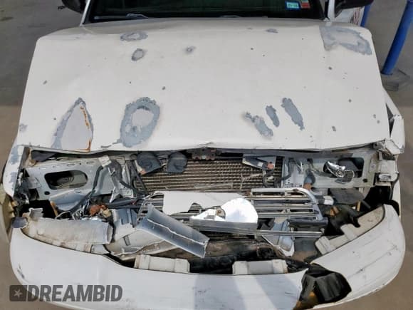 ✅ 2005 Ford Crown Victoria Standard • VIN: 2FAFP73W85X115541 • Lot: 70382085. Listed on Copart with 184,362 mi. Free auction sales archive from the USA and detailed vehicle history report at DreamBid. Image 11.