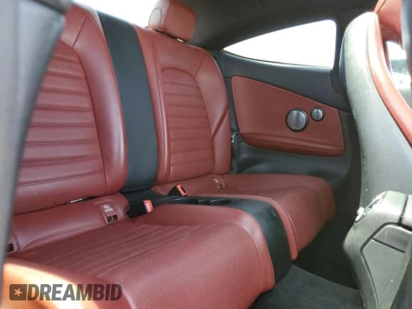 ✅ 2019 Mercedes-Benz C 300 • VIN: WDDWJ8DB2KF826159 • Lot: 56507405. Listed on Copart with 134,668 mi. Free auction sales archive from the USA and detailed vehicle history report at DreamBid. Image 10.