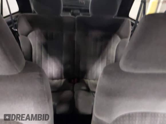 2005 Chevrolet Blazer LS with VIN 1GNCT18X65K116009, listed as a IAAI auction lot 41993174 with 175,028 mi miles and . Bid and sale history available at DreamBid. Image 8.