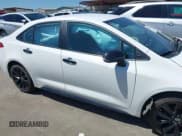 ✅ 2021 Toyota Corolla SE • VIN: 5YFS4MCE6MP067578 • Lot: 42187071. Wystawiony na IAAI z przebiegiem 46 534 mil. Bezpłatny archiwum sprzedaży aukcyjnych z USA i szczegółowy raport historii pojazdu na DreamBid. Zdjęcie 14.