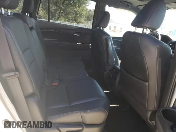 ✅ 2019 Honda Passport EX-L • VIN: 5FNYF7H50KB004838 • Lot: 92170845. Listed on Copart with 76,071 mi. Free auction sales archive from the USA and detailed vehicle history report at DreamBid. Image 11.