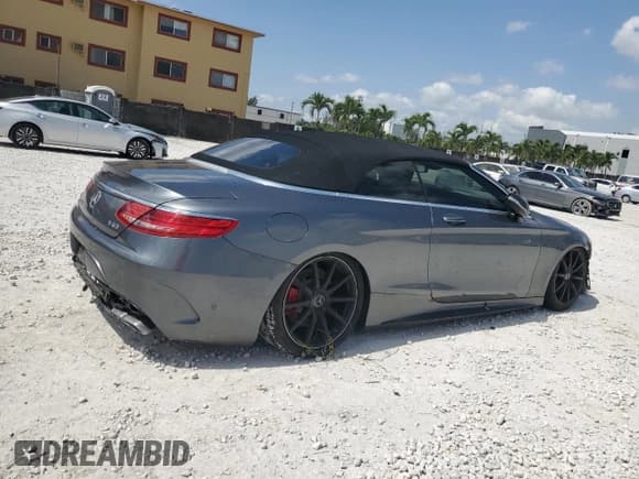 ✅ 2017 Mercedes-Benz S 63 AMG • VIN: WDDXK7JB3HA021129 • Лот: 57307315. Опубликован ранее на Copart с пробегом 64 378 миль. Бесплатный доступ к архиву аукционных продаж из США и подробный отчёт об истории автомобиля на DreamBid. Изображение 3.