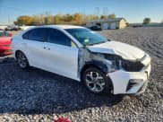 ✅ 2021 Kia Forte LXS • VIN: 3KPF24AD6ME411283 • Лот: 90133725. Опубликован ранее на Copart с пробегом 93 381 миль. Бесплатный доступ к архиву аукционных продаж из США и подробный отчёт об истории автомобиля на DreamBid. Изображение 4.