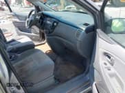 ✅ 2005 Mazda MPV LX • VIN: JM3LW28A650543551 • Lot: 42999284. Wystawiony na IAAI z przebiegiem 217 983 mil. Bezpłatny archiwum sprzedaży aukcyjnych z USA i szczegółowy raport historii pojazdu na DreamBid. Zdjęcie 5.