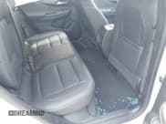 ✅ 2024 Buick Envista Avenir • VIN: KL47LCE29RB066799 • Lot: 42591631. Wystawiony na IAAI z przebiegiem 19 859 mil. Bezpłatny archiwum sprzedaży aukcyjnych z USA i szczegółowy raport historii pojazdu na DreamBid. Zdjęcie 8.