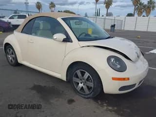 ✅ 2006 Volkswagen Beetle • VIN: 3VWRG31Y36M313765 • Lot: 41610684. Wystawiony na IAAI z przebiegiem 124 170 mil. Bezpłatny archiwum sprzedaży aukcyjnych z USA i szczegółowy raport historii pojazdu na DreamBid. Zdjęcie 1.