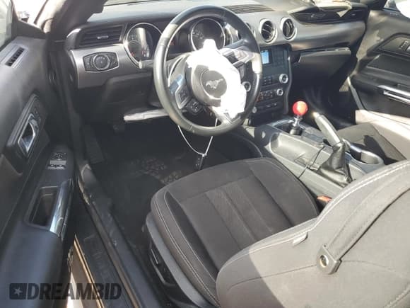 ✅ 2020 Ford Mustang GT • VIN: 1FA6P8CFXL5190858 • Lot: 70054125. Listed on Copart with 38,386 mi. Free auction sales archive from the USA and detailed vehicle history report at DreamBid. Image 8.