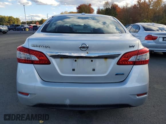 ✅ 2014 Nissan Sentra S • VIN: 1N4AB7AP1EN850187 • Lot: 87488795. Wystawiony na Copart z przebiegiem 214 772 mil. Bezpłatny archiwum sprzedaży aukcyjnych z USA i szczegółowy raport historii pojazdu na DreamBid. Zdjęcie 6.