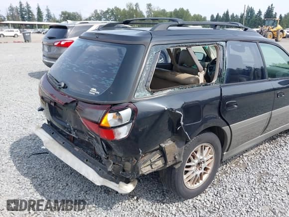 ✅ 2001 Subaru Legacy Outback L.L. Bean • VIN: 4S3BH806X17628788 • Lot: 42587228. Listed on IAAI with 294,958 mi. Free auction sales archive from the USA and detailed vehicle history report at DreamBid. Image 6.