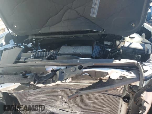 ✅ 2024 Chevrolet Silverado 1500 • VIN: 1GB0WLE73RF410425 • Лот: 46375525. Опубликован ранее на Copart с пробегом 5 847 миль. Бесплатный доступ к архиву аукционных продаж из США и подробный отчёт об истории автомобиля на DreamBid. Изображение 11.