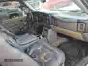 ✅ 2000 Chevrolet Silverado 1500 LT • VIN: 2GCEK19T0Y1372151 • Lot: 63628314. Wystawiony na Copart z przebiegiem 286 923 mil mil. Skorzystaj z bezpłatnego archiwum sprzedaży aukcyjnych z USA i zobacz szczegółowy raport historii pojazdu na DreamBid. Zdjęcie 8.