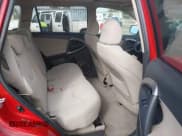 ✅ 2006 Toyota RAV4 Limited • VIN: JTMBK34V165009845 • Лот: 42587051. Опубликован ранее на IAAI с пробегом 229 446 миль. Бесплатный доступ к архиву аукционных продаж из США и подробный отчёт об истории автомобиля на DreamBid. Изображение 8.