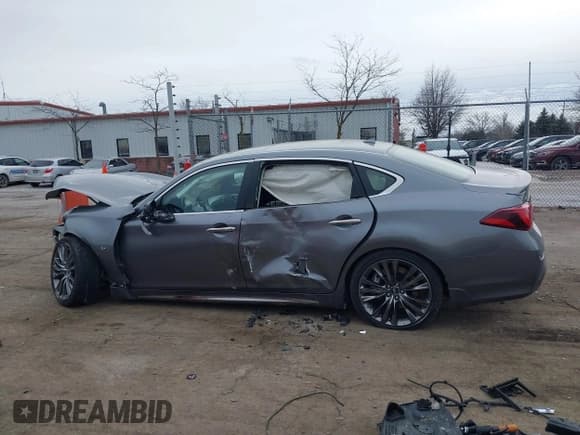 ✅ 2017 Infiniti Q70 3.7 • VIN: JN1BY1PR9HM210745 • Лот: 41511737. Опубликован ранее на IAAI с пробегом 75 978 миль. Бесплатный доступ к архиву аукционных продаж из США и подробный отчёт об истории автомобиля на DreamBid. Изображение 13.