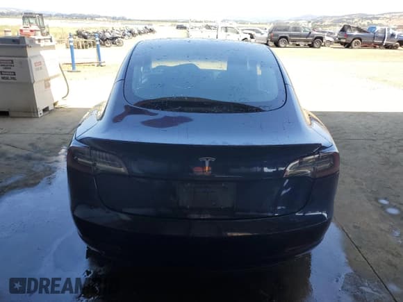 ✅ 2023 Tesla Model 3 • VIN: 5YJ3E1EA4PF449389 • Lot: 57634425. Wystawiony na Copart z przebiegiem 101 402 mil. Bezpłatny archiwum sprzedaży aukcyjnych z USA i szczegółowy raport historii pojazdu na DreamBid. Zdjęcie 6.