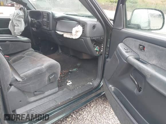 2002 Chevrolet Silverado 1500 LS with VIN 1GCEK14T02Z117439, listed as a IAAI auction lot 42296494 with 178,074 mi miles and . Bid and sale history available at DreamBid. Image 5.