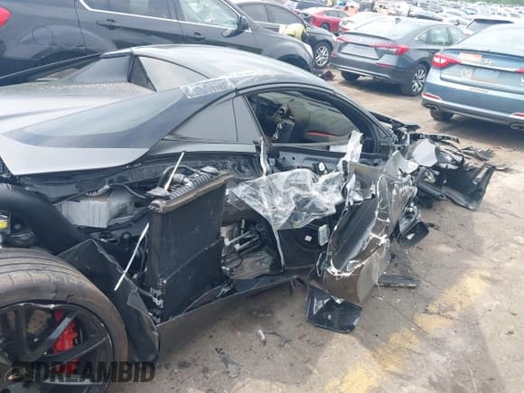 ✅ 2021 McLaren 720S • VIN: SBM14FCA0MW006035 • Lot: 42012139. Wystawiony na IAAI z przebiegiem Nie podano. Bezpłatny archiwum sprzedaży aukcyjnych z USA i szczegółowy raport historii pojazdu na DreamBid. Zdjęcie 17.