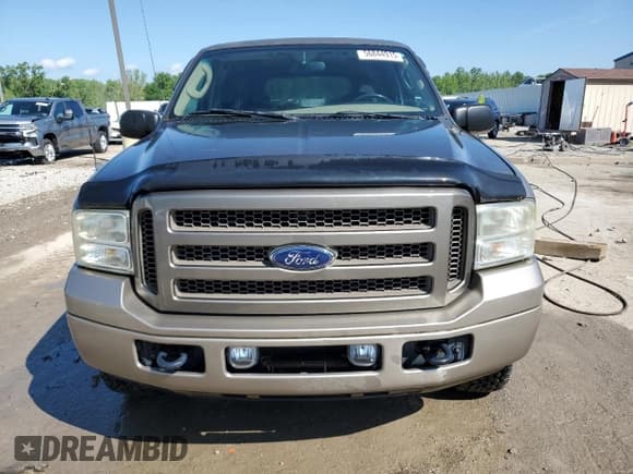 ✅ 2005 Ford Excursion Eddie Bauer • VIN: 1FMNU45S45EB52638 • Lot: 56844915. Wystawiony na Copart z przebiegiem 213 252 mil. Bezpłatny archiwum sprzedaży aukcyjnych z USA i szczegółowy raport historii pojazdu na DreamBid. Zdjęcie 5.