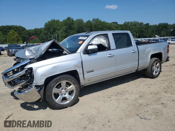 ✅ 2018 Chevrolet Silverado 1500 LT • VIN: 1GCPCREC3JF213925 • Lot: 67103195. Wystawiony na Copart z przebiegiem 203 786 mil. Bezpłatny archiwum sprzedaży aukcyjnych z USA i szczegółowy raport historii pojazdu na DreamBid. Zdjęcie 1.