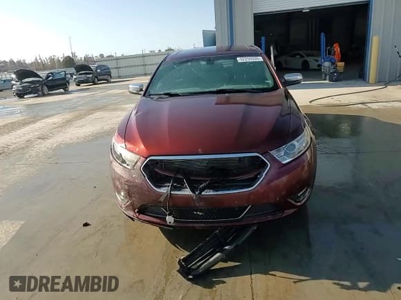 ✅ 2015 Ford Taurus Limited • VIN: 1FAHP2J88FG125526 • Lot: 92259335. Wystawiony na Copart z przebiegiem 185 511 mil. Bezpłatny archiwum sprzedaży aukcyjnych z USA i szczegółowy raport historii pojazdu na DreamBid. Zdjęcie 13.