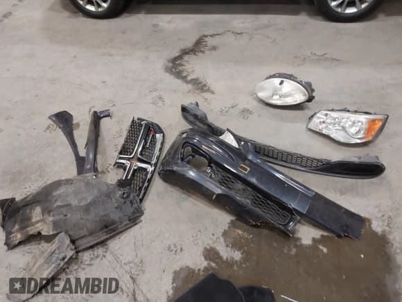 ✅ 2007 Mercedes-Benz R 3.5L • VIN: 4JGCB65E57A043327 • Lot: 43371942. Wystawiony na IAAI z przebiegiem 98 757 mil. Bezpłatny archiwum sprzedaży aukcyjnych z USA i szczegółowy raport historii pojazdu na DreamBid. Zdjęcie 12.