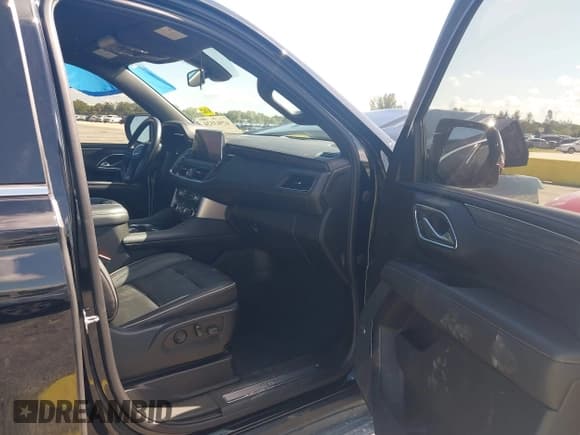 ✅ 2022 GMC Yukon SLT • VIN: 1GKS1BKD9NR326677 • Lot: 42963524. Listed on IAAI with 79,459 mi. Free auction sales archive from the USA and detailed vehicle history report at DreamBid. Image 5.