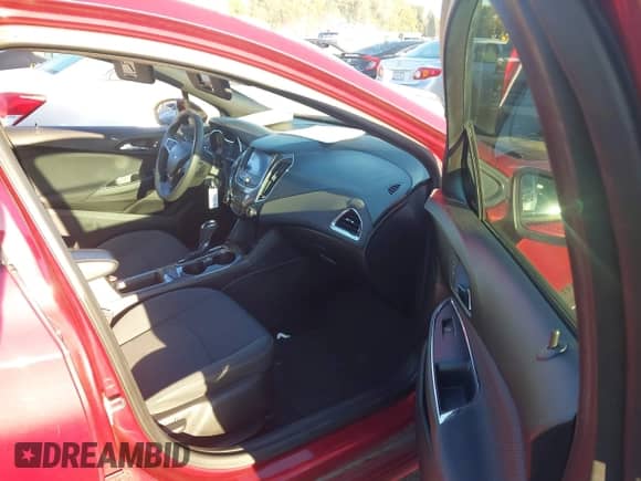 2019 Chevrolet Cruze LT with VIN 1G1BE5SM7K7110442, listed as a IAAI auction lot 43478071 with 122,999 mi miles and . Bid and sale history available at DreamBid. Image 5.