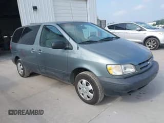 ✅ 2000 Toyota Sienna CE • VIN: 4T3ZF19C4YU297077 • Lot: 42884056. Listed on IAAI with 253,286 mi. Free auction sales archive from the USA and detailed vehicle history report at DreamBid. Image 1.