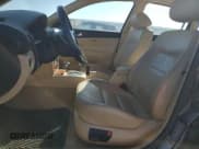 ✅ 2004 Volkswagen Passat GLX • VIN: WVWRH63B84P102465 • Lot: 76418134. Wystawiony na Copart z przebiegiem 106 322 mil. Bezpłatny archiwum sprzedaży aukcyjnych z USA i szczegółowy raport historii pojazdu na DreamBid. Zdjęcie 7.