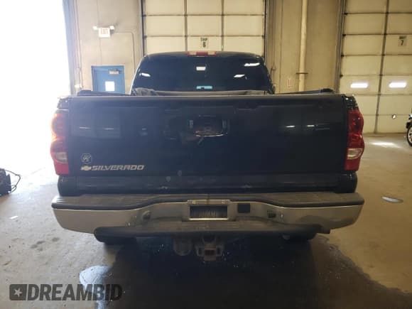 ✅ 2006 Chevrolet Silverado 1500 LT1 • VIN: 1GCEK19B06Z170177 • Лот: 76334034. Опубликован ранее на Copart с пробегом 337 119 миль. Бесплатный доступ к архиву аукционных продаж из США и подробный отчёт об истории автомобиля на DreamBid. Изображение 6.