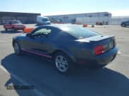 ✅ 2007 Ford Mustang Deluxe • VIN: 1ZVFT80NX75300411 • Лот: 43453183. Опубликован ранее на IAAI с пробегом 161 559 миль. Бесплатный доступ к архиву аукционных продаж из США и подробный отчёт об истории автомобиля на DreamBid. Изображение 3.