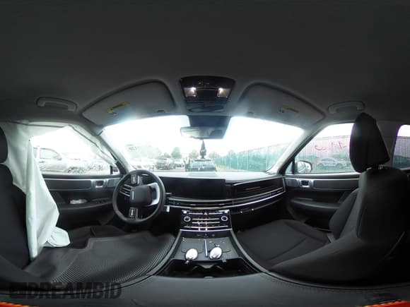 ✅ 2025 Hyundai Santa Fe SE • VIN: 5NMP1DGL4SH069747 • Lot: 43299120. Listed on IAAI with 4,669 mi. Free auction sales archive from the USA and detailed vehicle history report at DreamBid. Image 18.