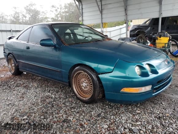 ✅ 1994 Acura Integra LS • VIN: JH4DC4455RS050902 • Лот: 79630604. Опубликован ранее на Copart с пробегом 232 486 миль. Бесплатный доступ к архиву аукционных продаж из США и подробный отчёт об истории автомобиля на DreamBid. Изображение 4.