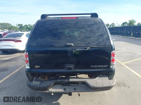 ✅ 2001 Chevrolet Suburban LS • VIN: 3GNFK16T31G259260 • Лот: 42525896. Опубликован ранее на IAAI с пробегом 272 052 миль. Бесплатный доступ к архиву аукционных продаж из США и подробный отчёт об истории автомобиля на DreamBid. Изображение 16.