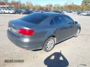 ✅ 2011 Volkswagen Jetta SE • VIN: 3VWDZ7AJ6BM350043 • Lot: 43611600. Wystawiony na IAAI z przebiegiem 176 315 mil. Bezpłatny archiwum sprzedaży aukcyjnych z USA i szczegółowy raport historii pojazdu na DreamBid. Zdjęcie 4.