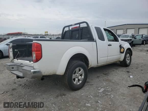 2011 Nissan Frontier SV z VIN 1N6AD0CU3BC429588, wystawiony jako Copart lot #50366045 z przebiegiem 109 132 mil mil oraz Szkoda całkowita • Salvage title. Historia ofert i sprzedaży dostępna na DreamBid. Obrazek 3.