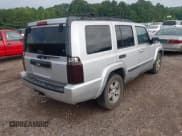 ✅ 2006 Jeep Commander • VIN: 1J8HH48N16C156972 • Lot: 42577569. Wystawiony na IAAI z przebiegiem Nie podano. Bezpłatny archiwum sprzedaży aukcyjnych z USA i szczegółowy raport historii pojazdu na DreamBid. Zdjęcie 4.